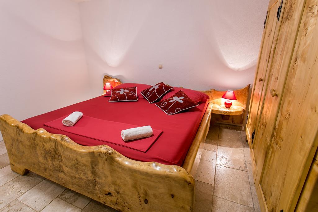 Stonehouse Marina Villa Vrsine Bagian luar foto