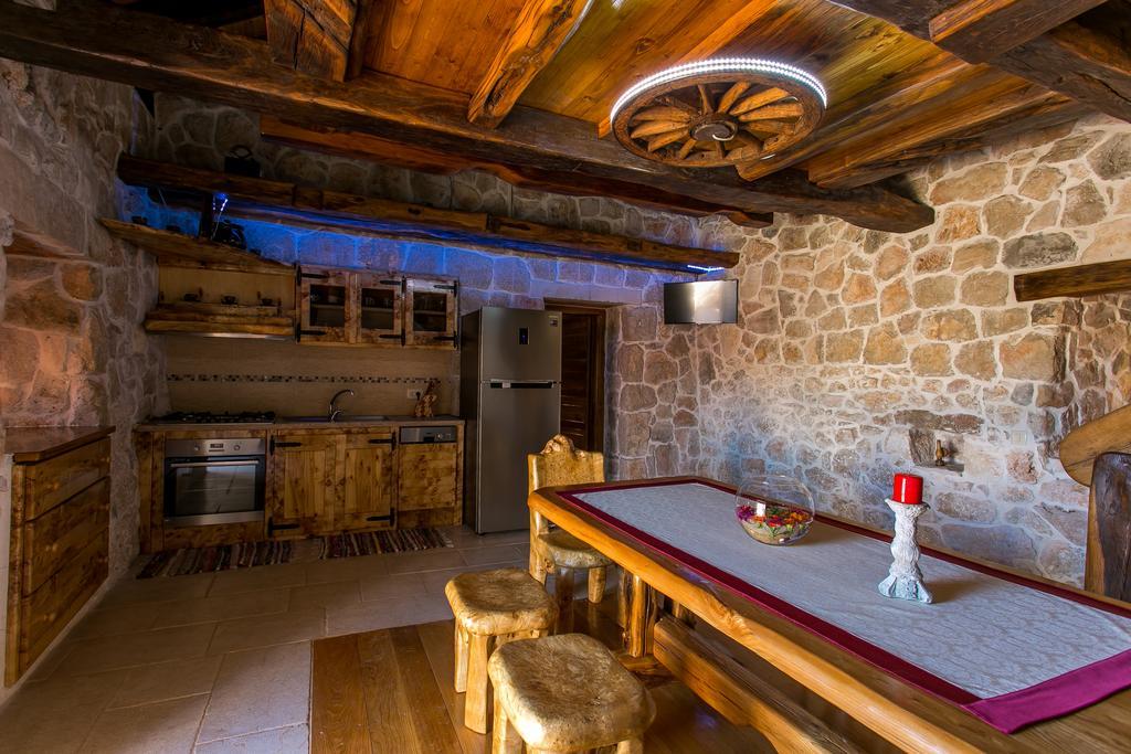 Stonehouse Marina Villa Vrsine Bagian luar foto