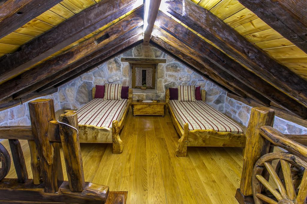 Stonehouse Marina Villa Vrsine Bagian luar foto