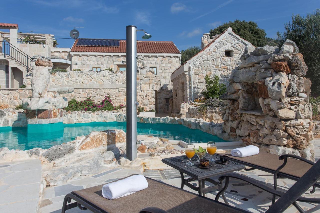 Stonehouse Marina Villa Vrsine Bagian luar foto